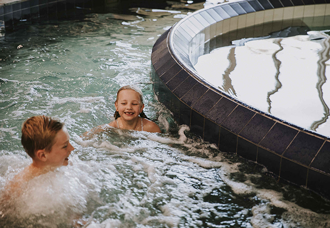 Kinderen_zwemmen_stroomversnelling_650x450.jpg